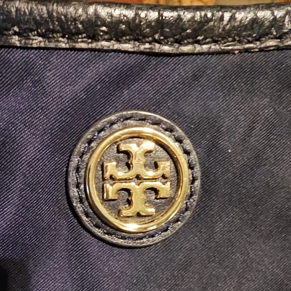 Tory Burch Navy Blue Nylon and leather Crossbody Preloved - Picture 3 of 15